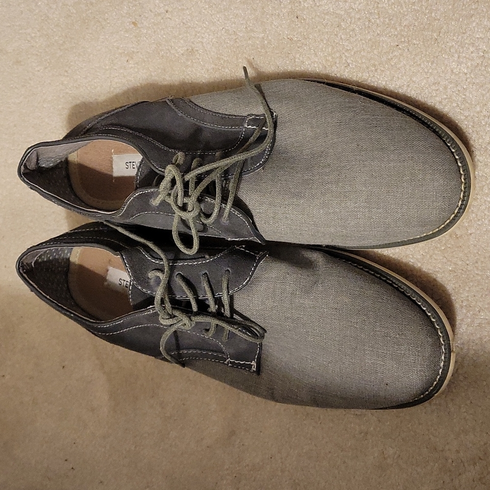 Gray Steve madden dress shoes